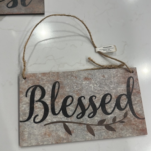 Home Signs - Picture 4 of 6